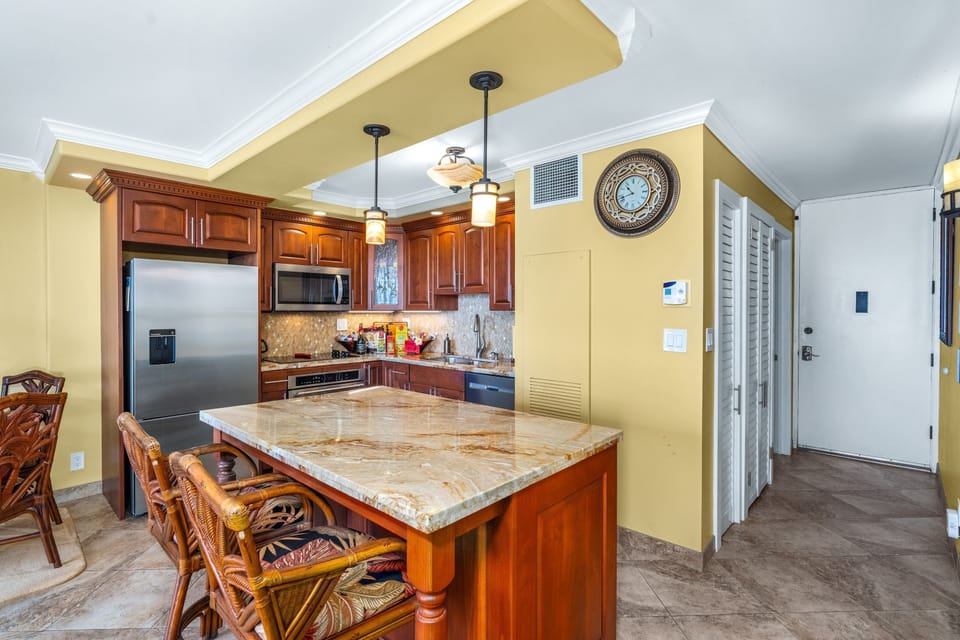 Condo, 1 Bedroom | Private kitchen | Coffee/tea maker, fridge, oven, toaster