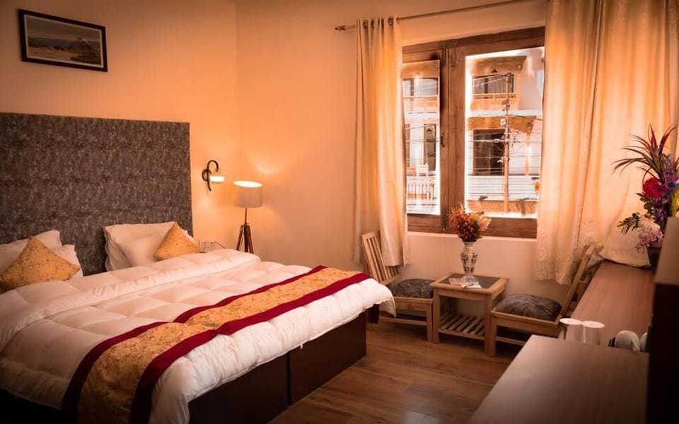 Deluxe Double or Twin Room | WiFi (free)