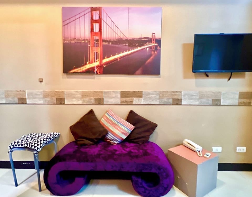 Apartment | Living area | 31-inch Smart TV with digital channels