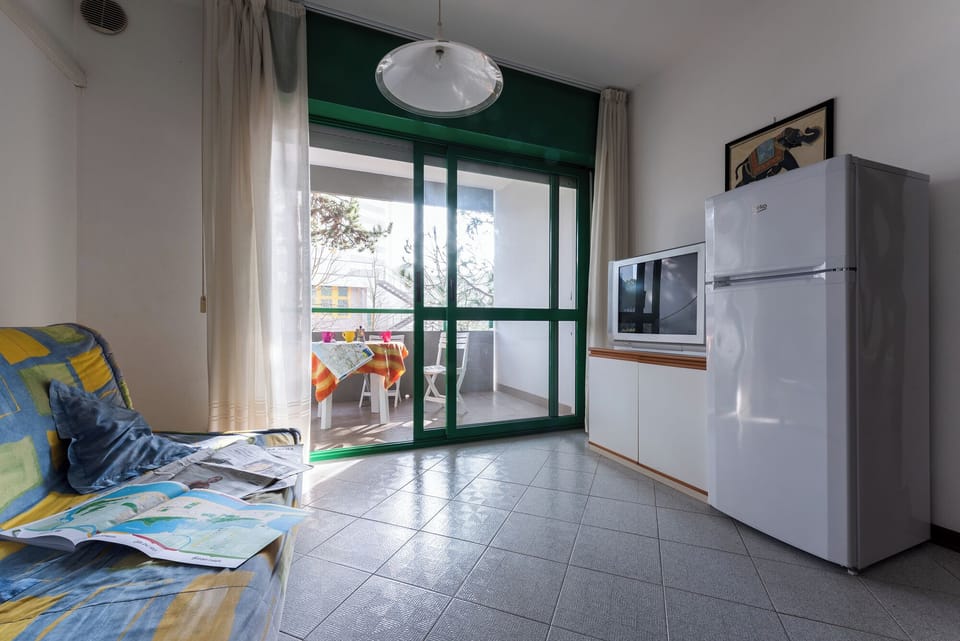 Apartment, 2 Bedrooms, Balcony | Living room