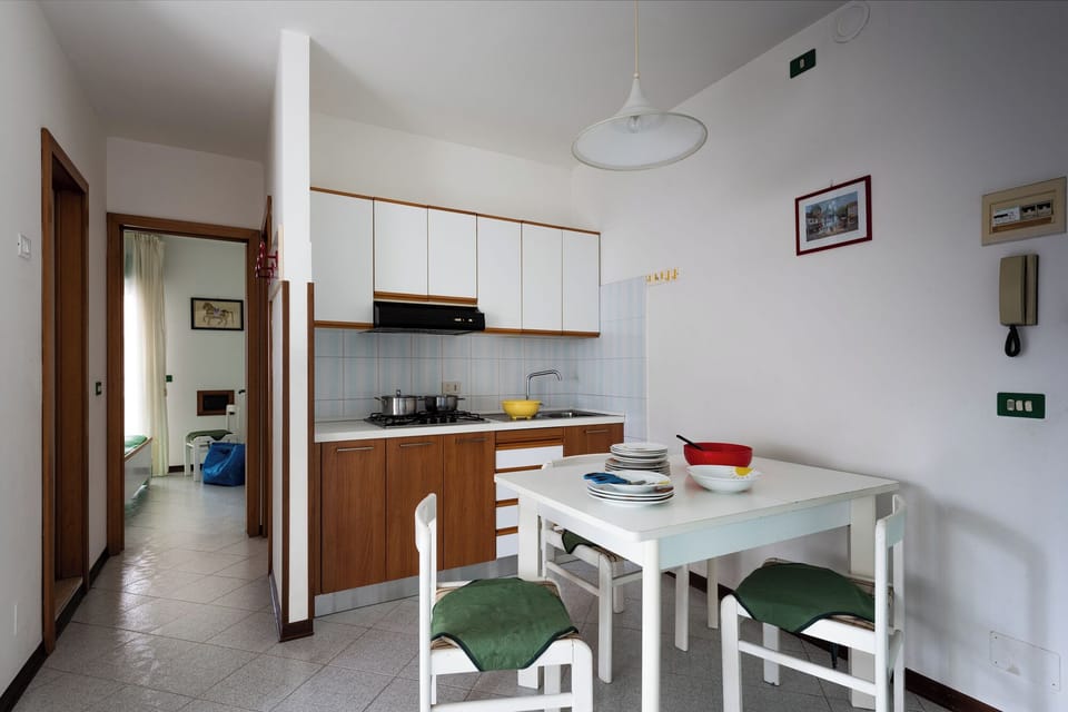 Apartment, 2 Bedrooms, Balcony | Dining room