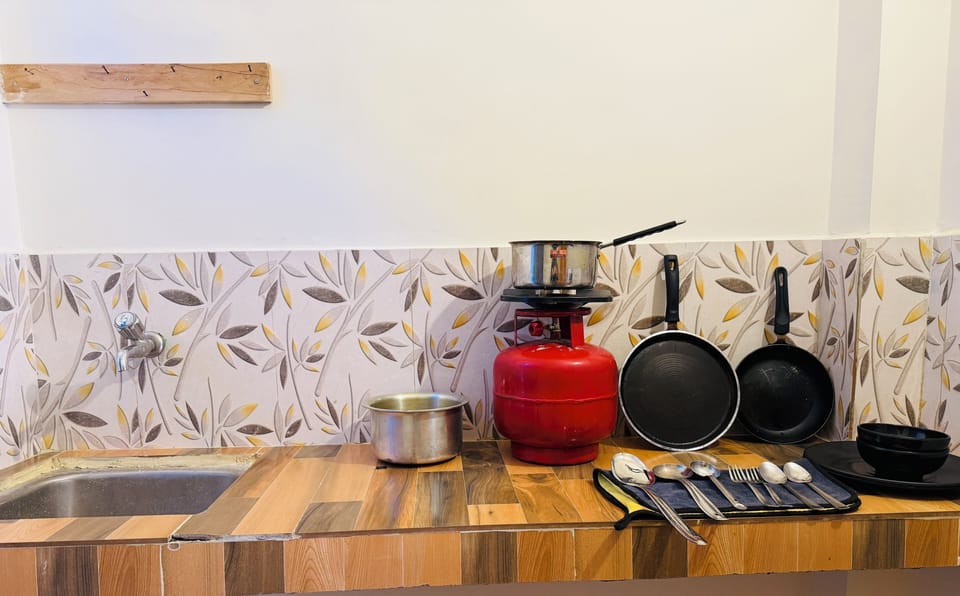 Premium Studio, Mountain View | Private kitchen