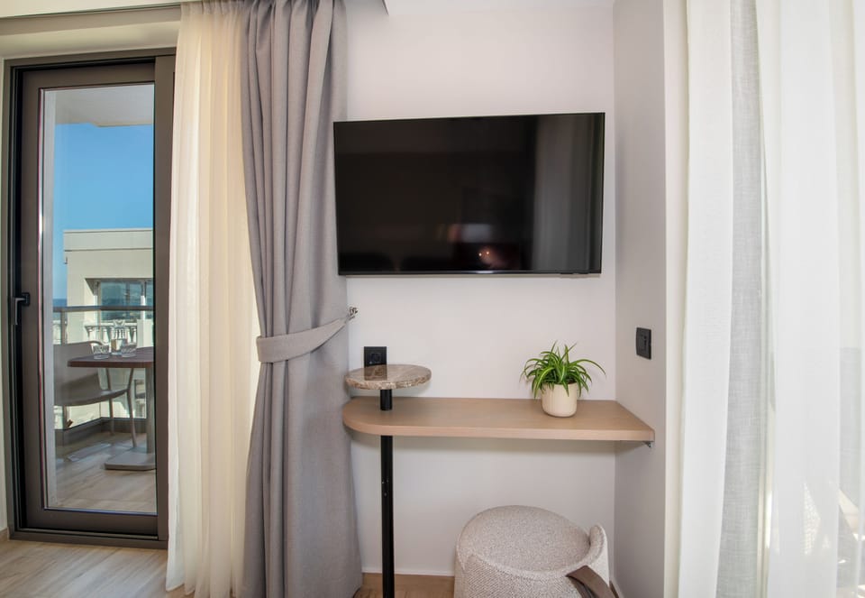 Standard Double Room | Premium bedding, in-room safe, blackout drapes, soundproofing