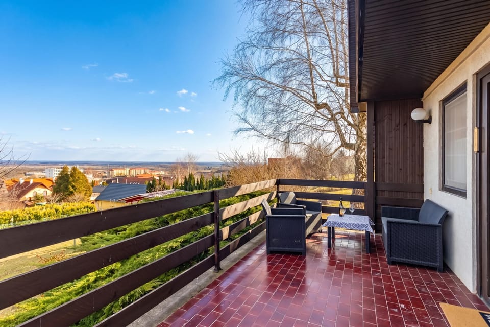 Standard House, Multiple Bedrooms, Mountainside (Karesz Holiday Home) | Outdoor dining