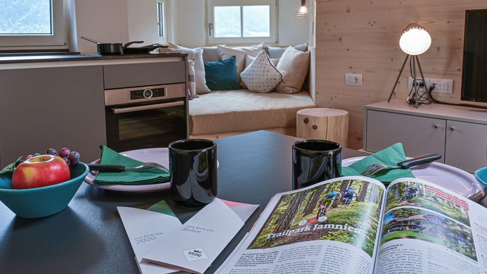 Classic Apartment, Mountain View | 1 bedroom, soundproofing, free WiFi