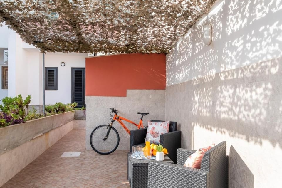 House, 2 Bedrooms, Smoking, Balcony | Terrace/patio