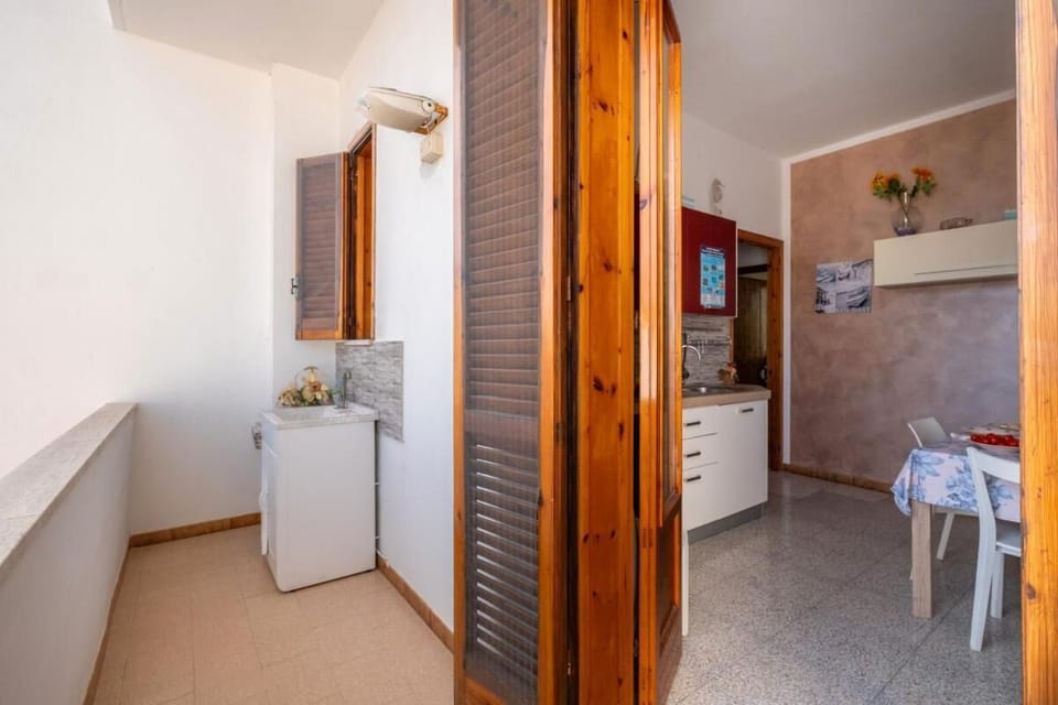 House, 2 Bedrooms, Smoking, Balcony | Interior