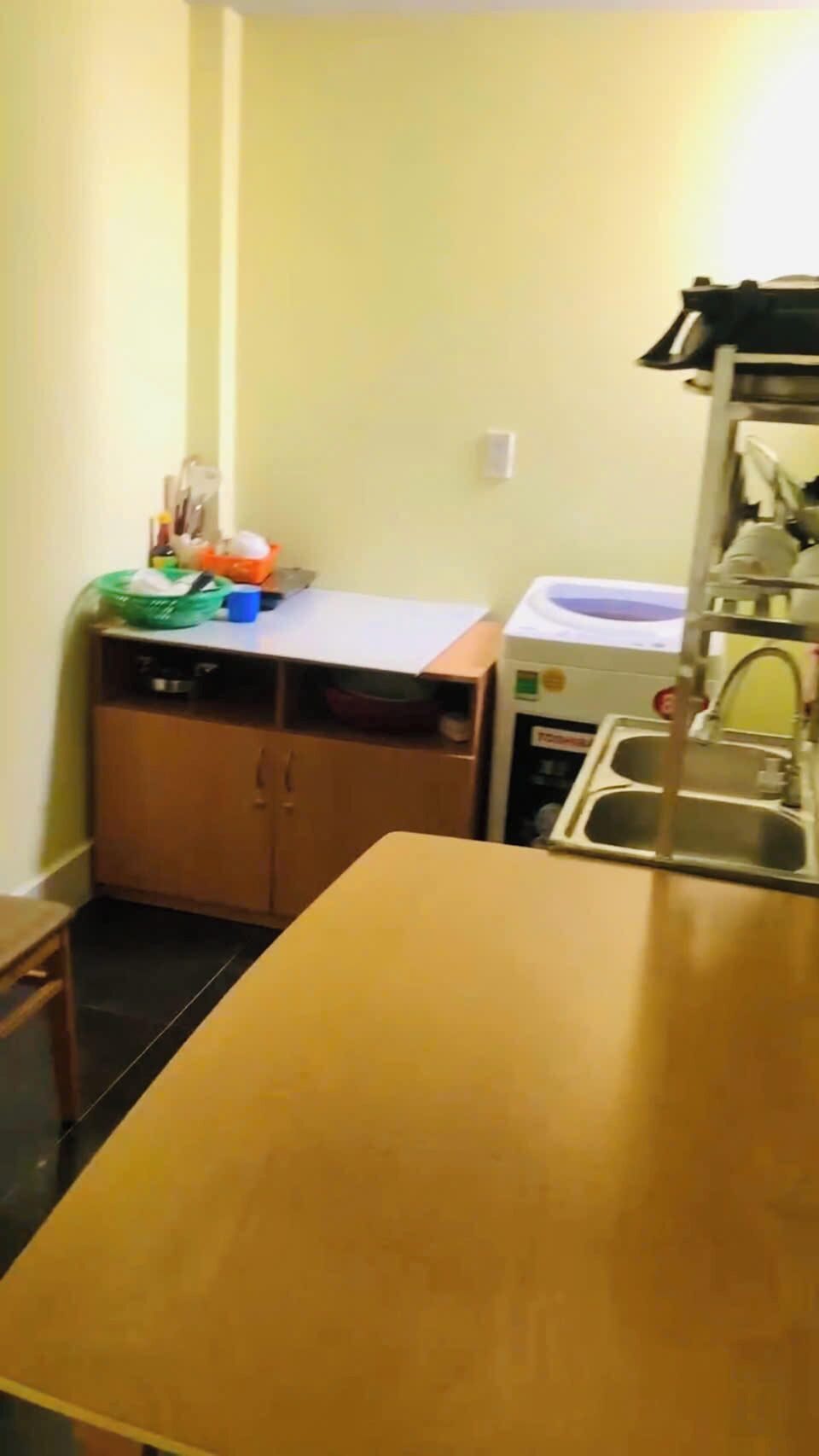 Fridge, stovetop, cookware/dishes/utensils