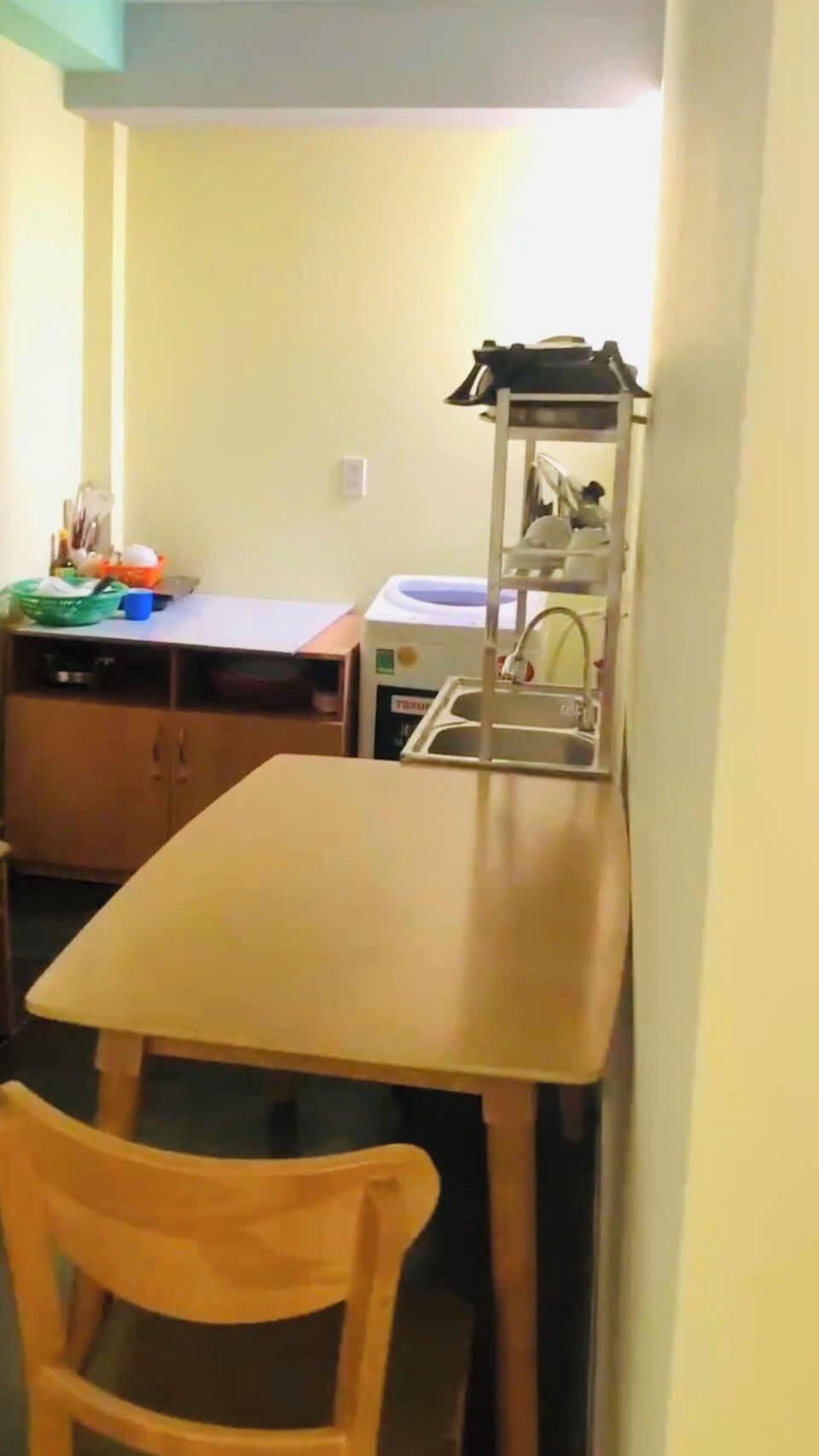 Fridge, stovetop, cookware/dishes/utensils