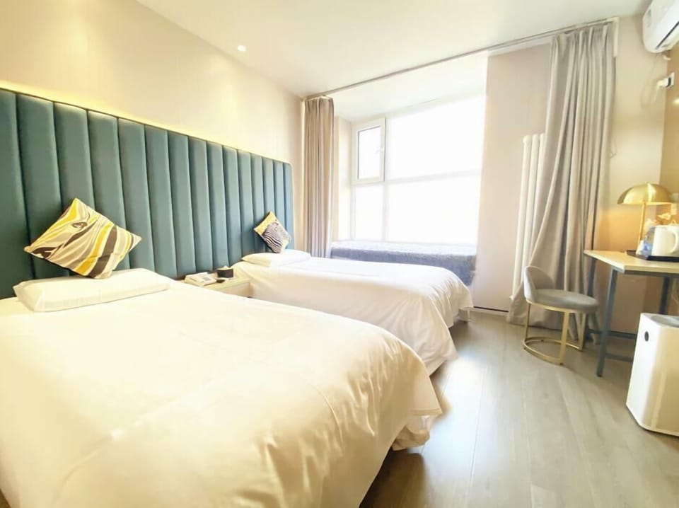 Standard Double Room | WiFi (free)