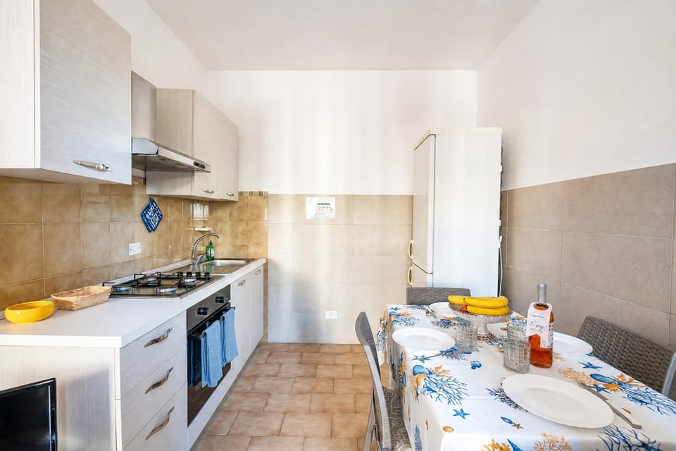 Family House, 2 Bedrooms, 2 Bathrooms (Villino Sole 3 with A/C near Beach &) | Private kitchen