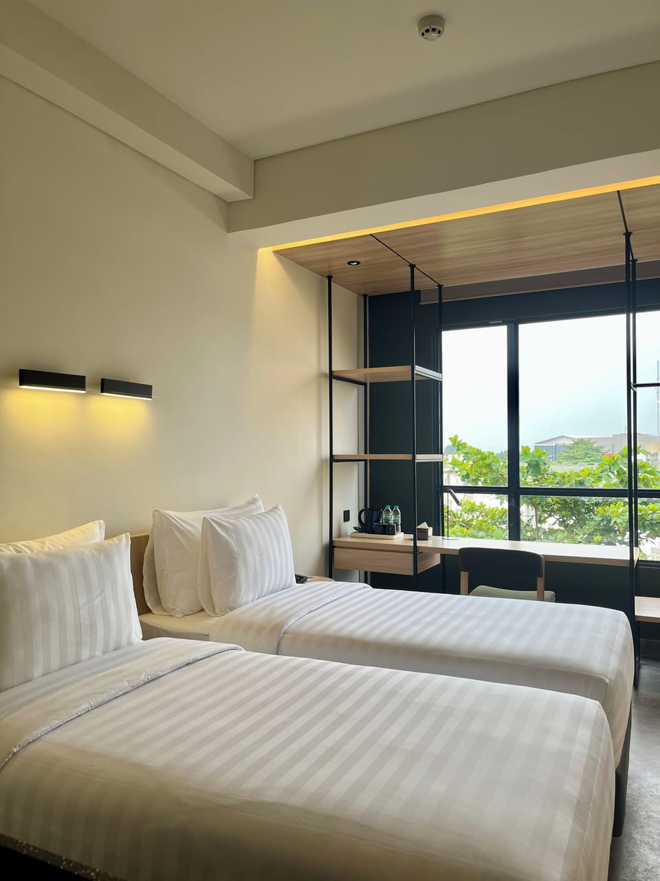 Standard Twin Room, City View | Laptop workspace, free WiFi