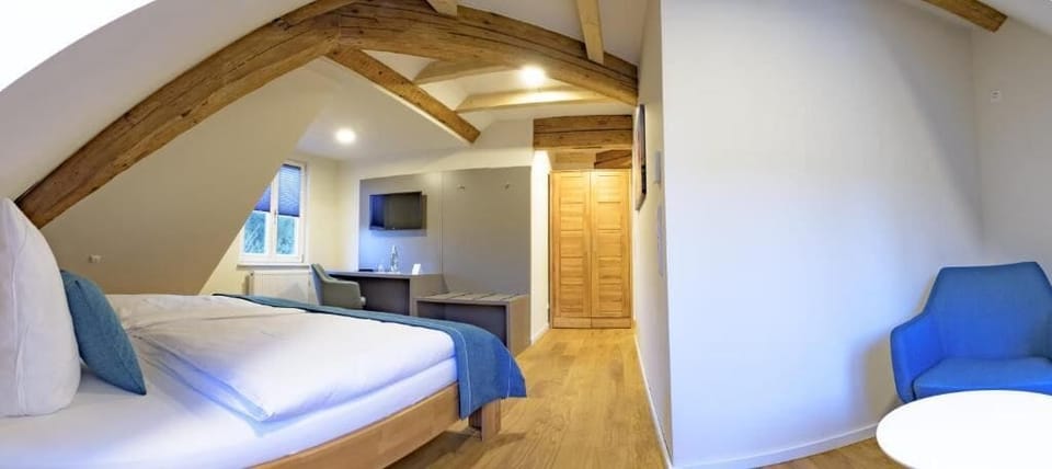 Family Suite | Desk, free WiFi