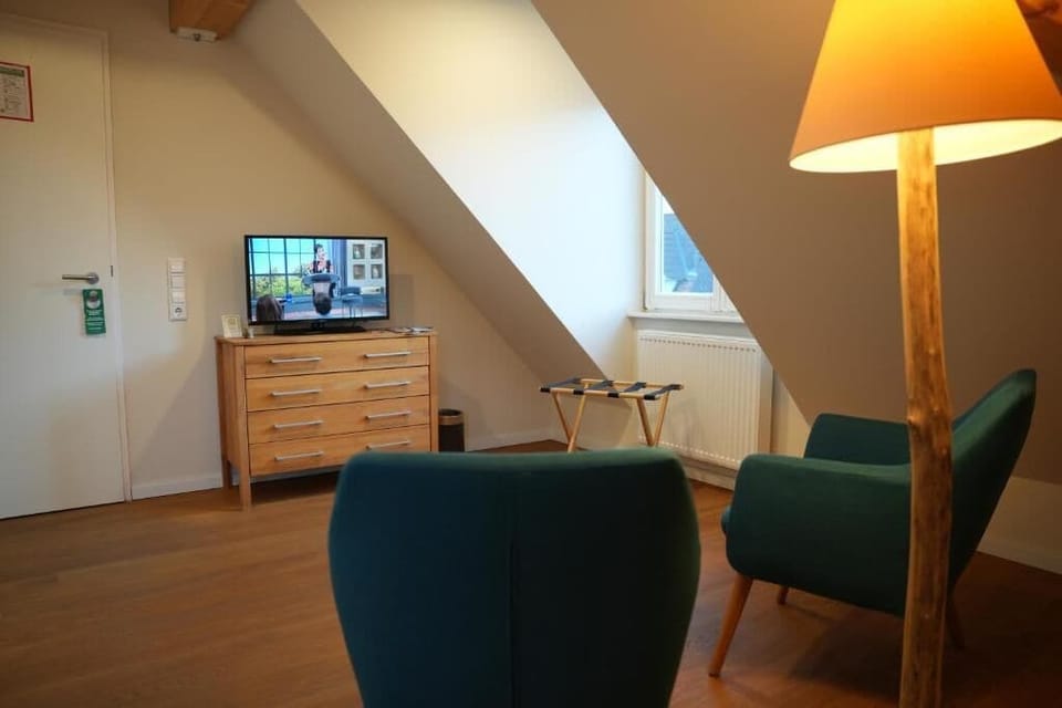 Family Suite | Desk, free WiFi