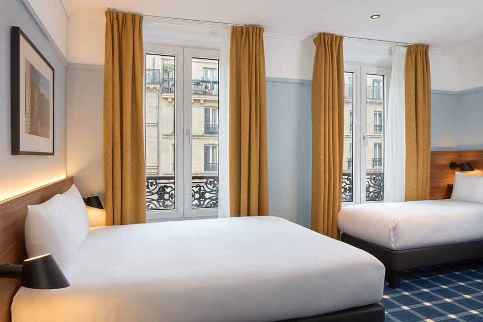 Triple Room | In-room safe, free WiFi, bed sheets