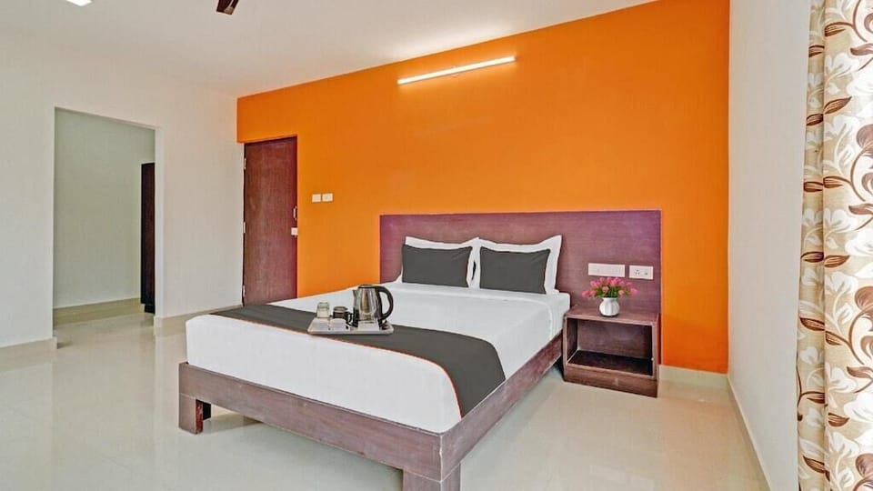 Deluxe Double Room, Balcony, City View | Desk, laptop workspace, free WiFi