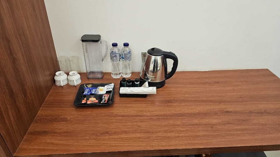 Laptop workspace, free WiFi
