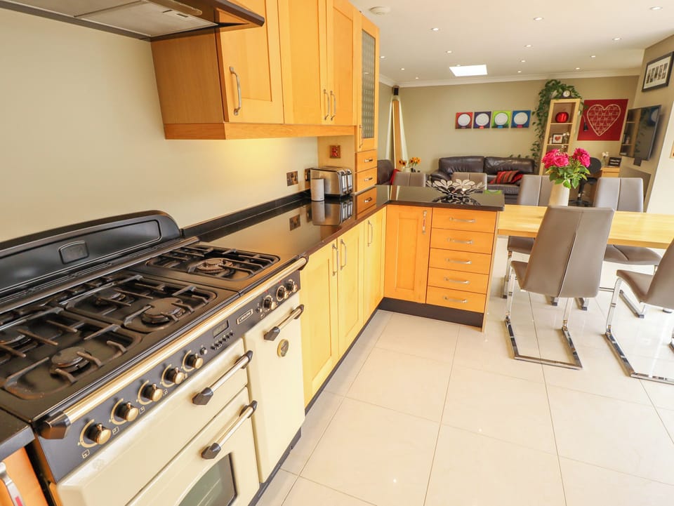 Fridge, dishwasher, electric kettle, toaster