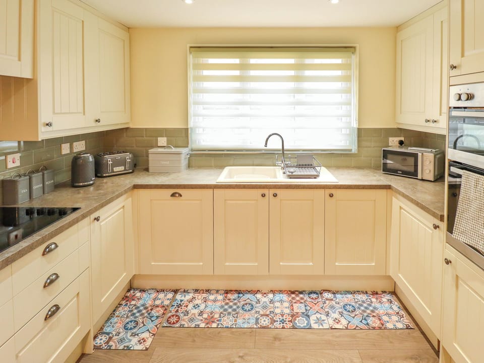 Fridge, dishwasher, electric kettle, toaster