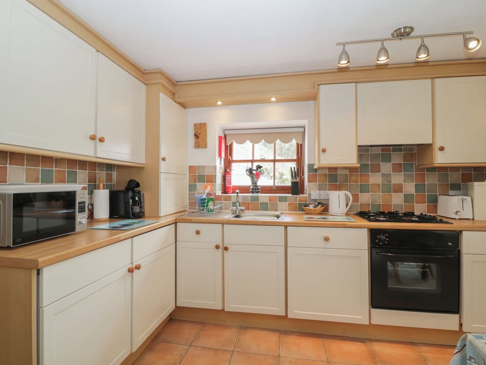 Fridge, dishwasher, electric kettle, toaster
