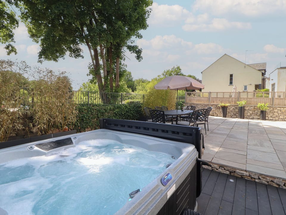 Cottage | Outdoor dining