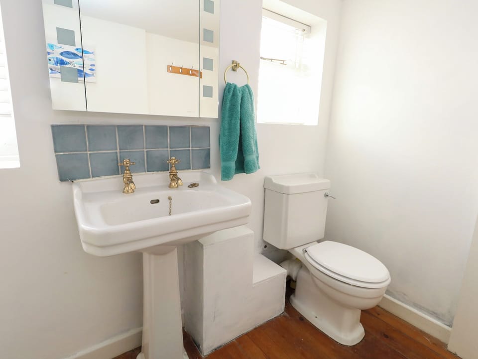 Georgian Hideaway Cottage in Weymouth
