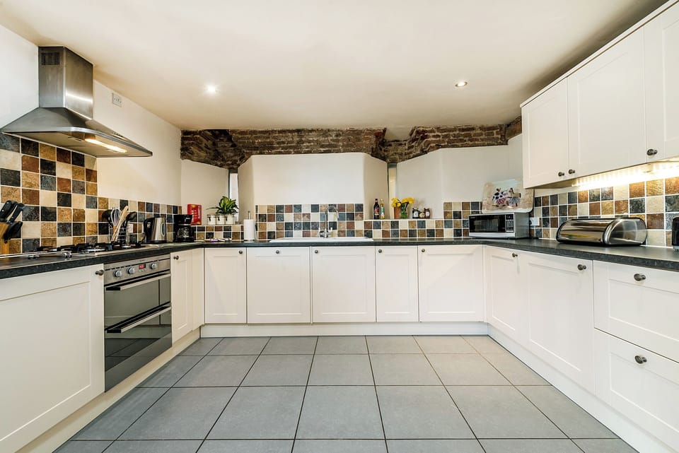 Fridge, dishwasher, electric kettle, toaster