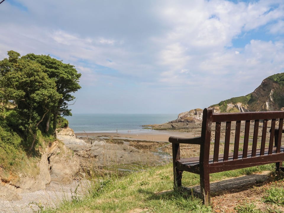 18 Manleigh Park Cottage in North Devon District