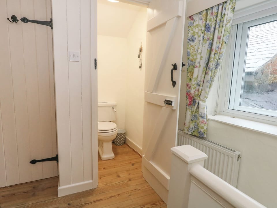 Poppy Cottage Cottage in West Dorset District