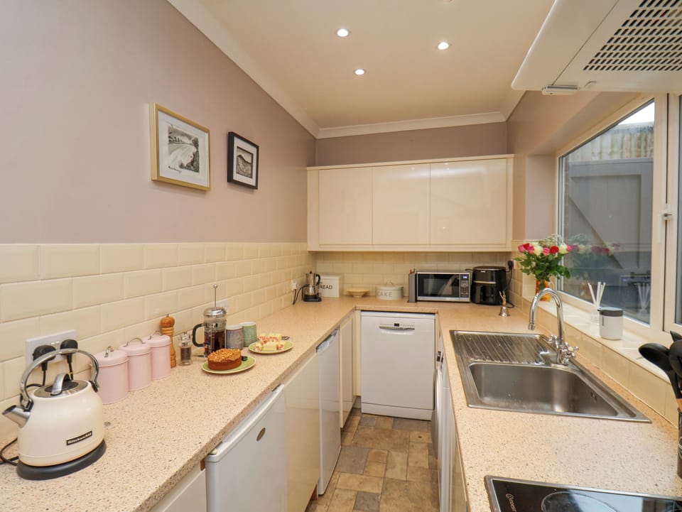 Fridge, dishwasher, electric kettle, toaster