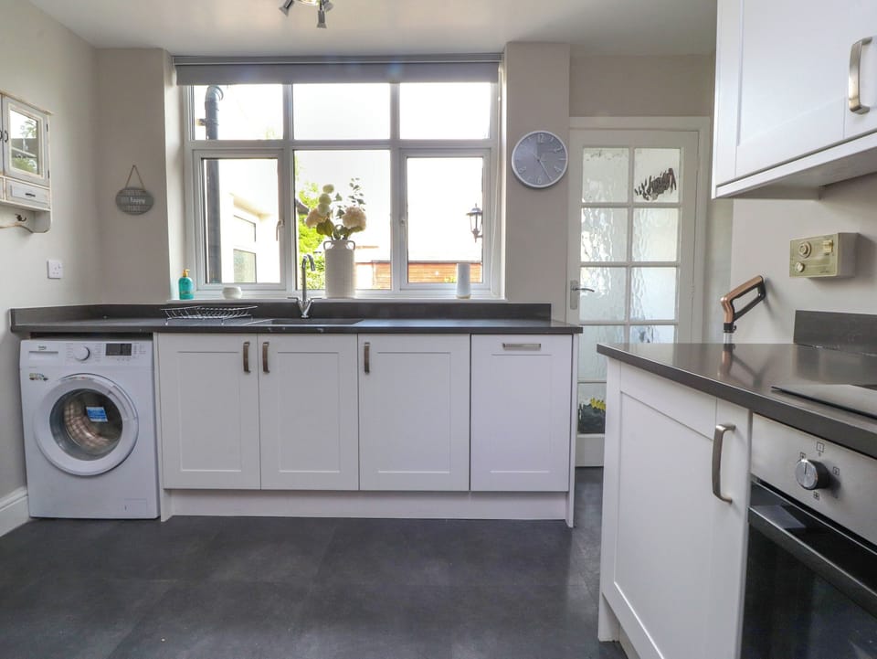 Fridge, dishwasher, electric kettle, toaster