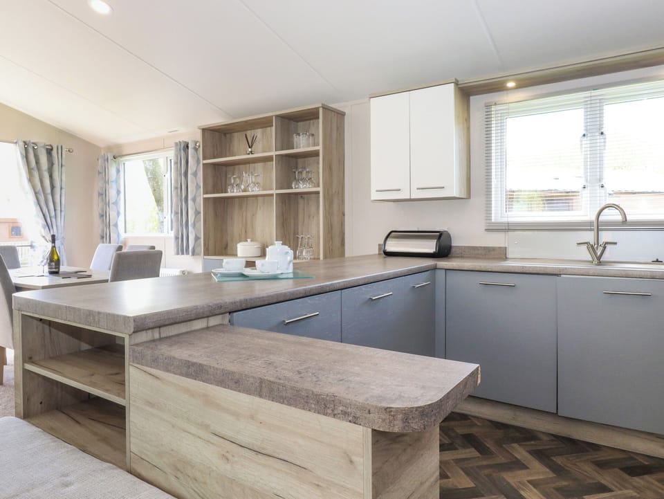 Fridge, dishwasher, electric kettle, toaster