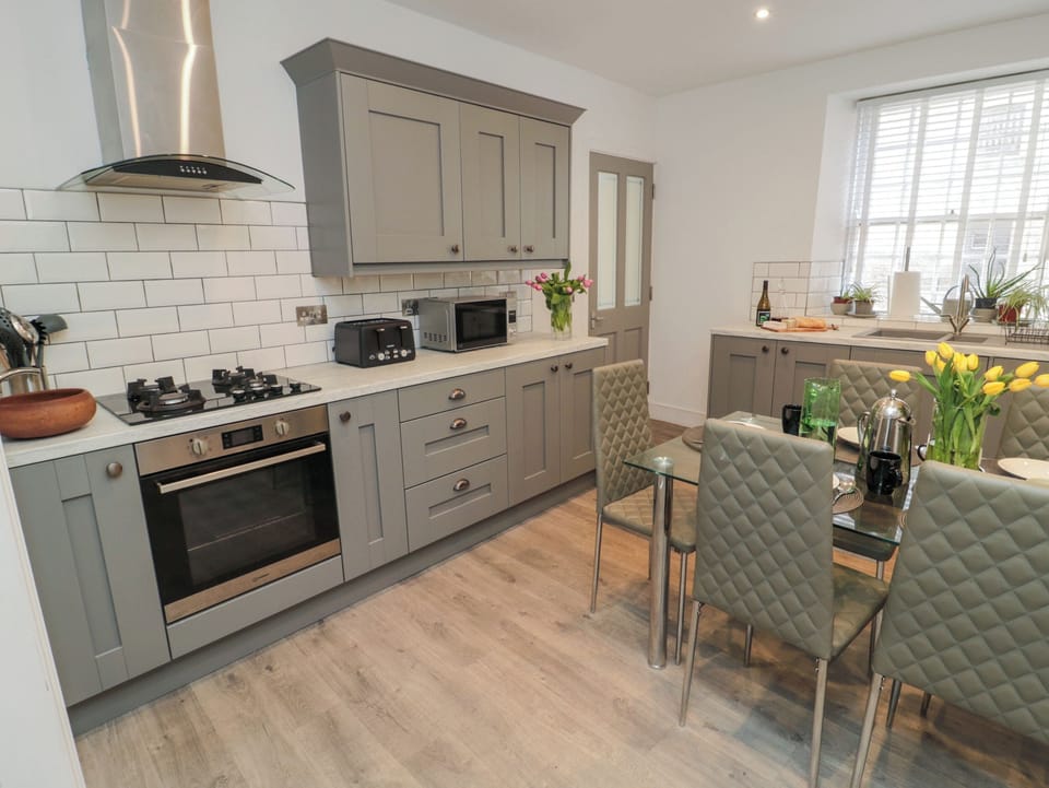 Fridge, dishwasher, electric kettle, toaster