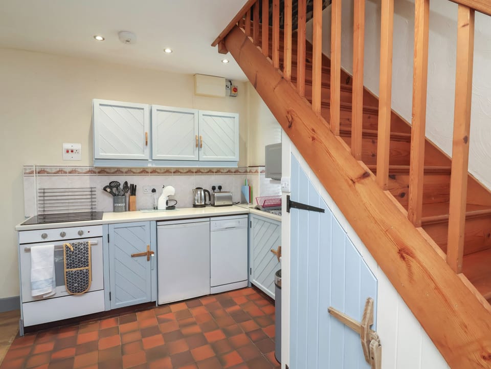 Fridge, dishwasher, electric kettle, toaster