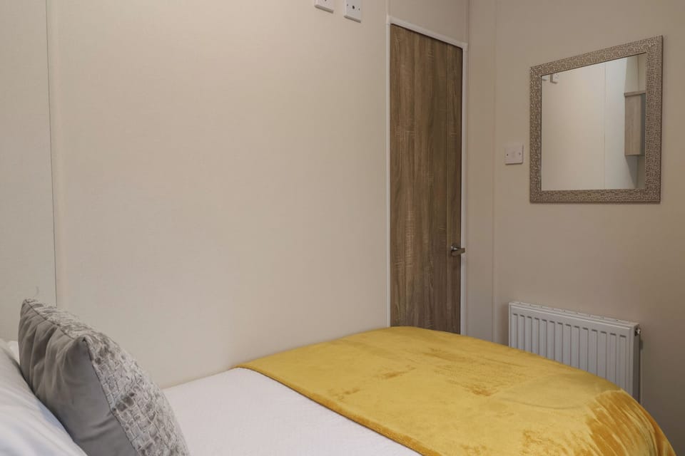 2 bedrooms, individually decorated, individually furnished, free WiFi