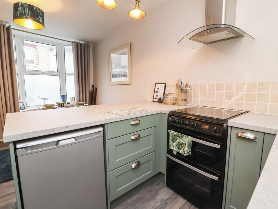 Fridge, dishwasher, electric kettle, toaster