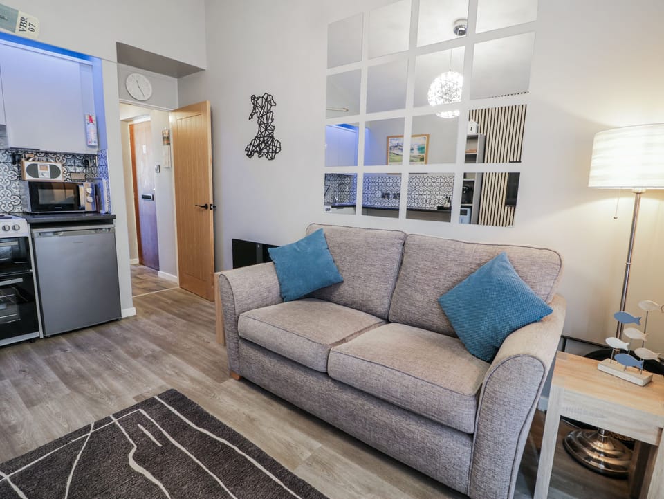 Cottage | Living area