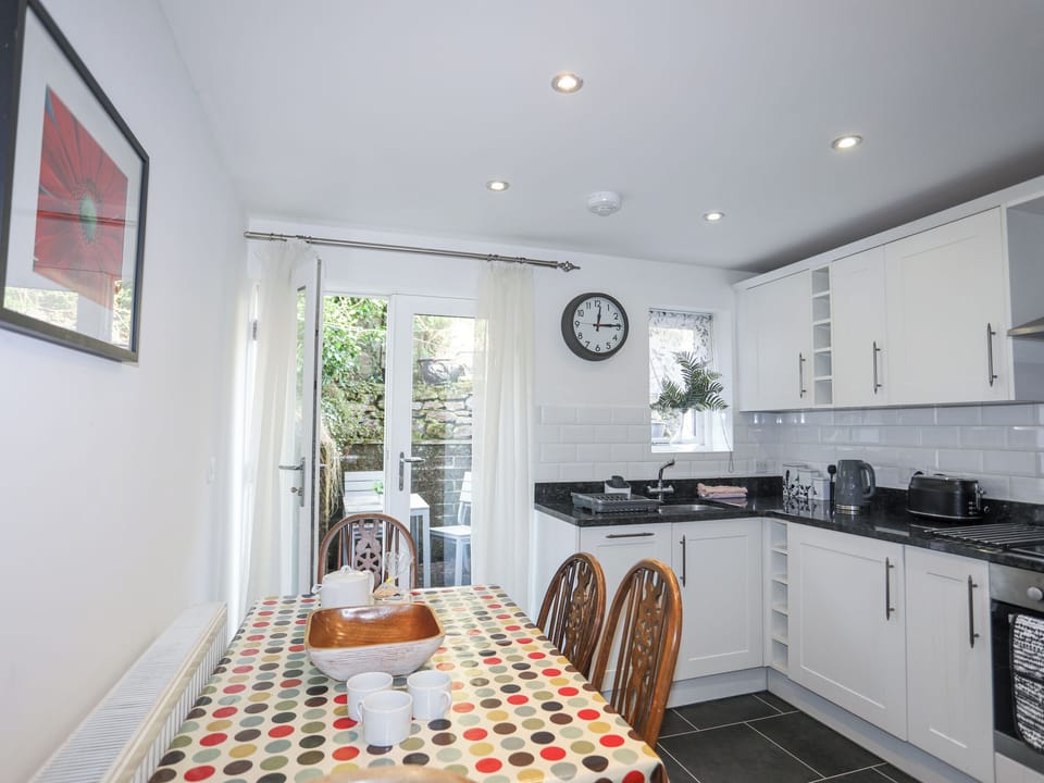 Cottage | Interior