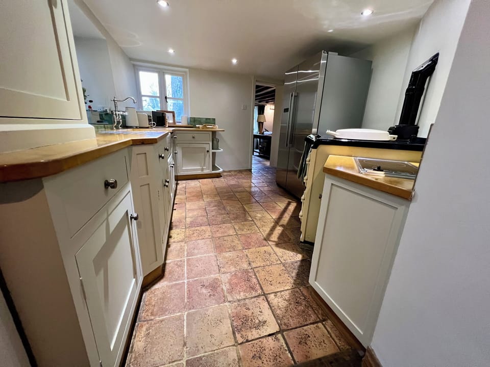 Fridge, dishwasher, cookware/dishes/utensils