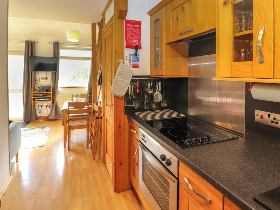 Fridge, dishwasher, electric kettle, toaster