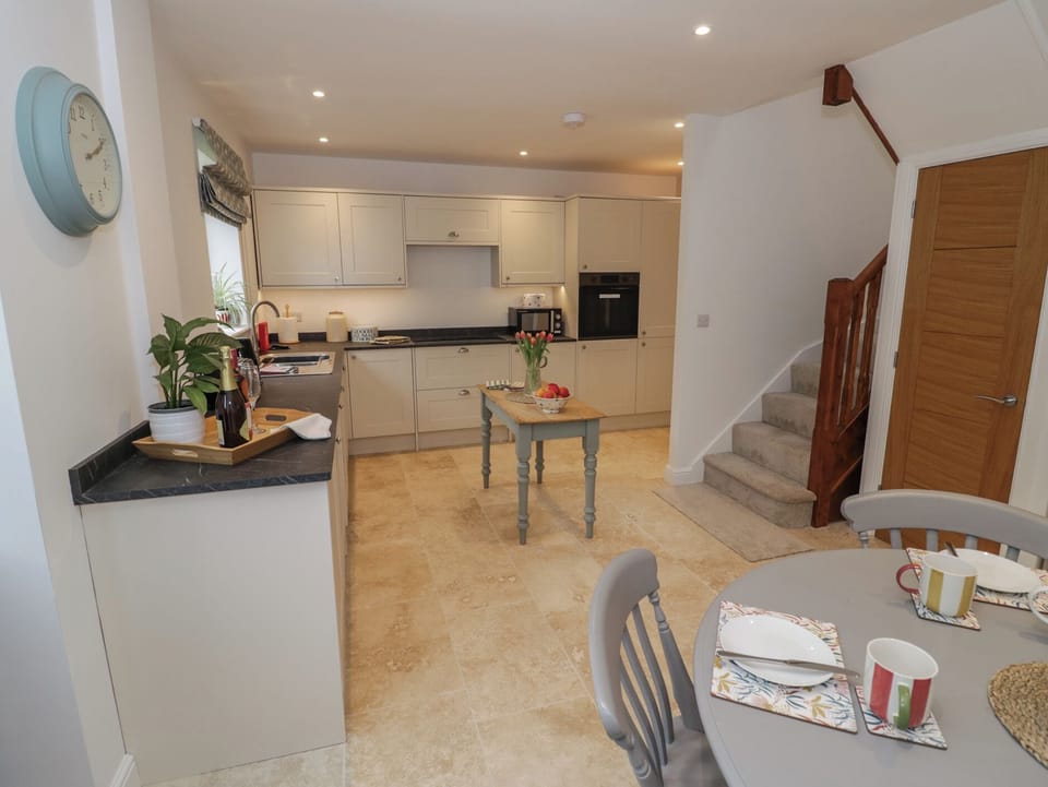 Fridge, dishwasher, electric kettle, toaster