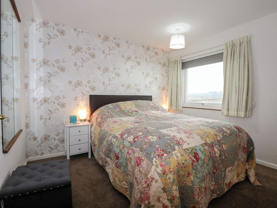 11 South Snowdon Wharf Cottage in Porthmadog