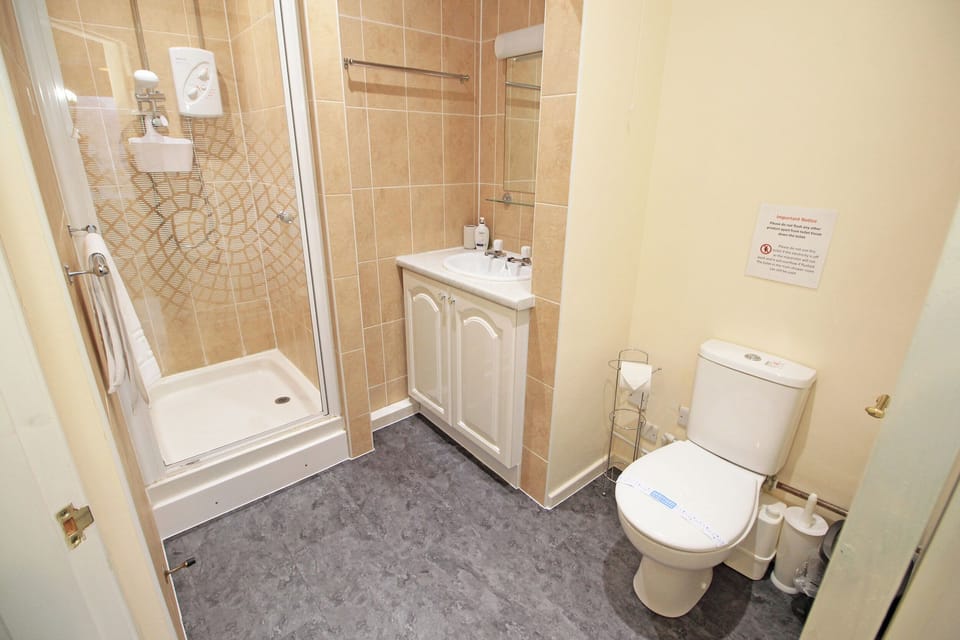 River's Edge Penthouse Cottage in Porthmadog