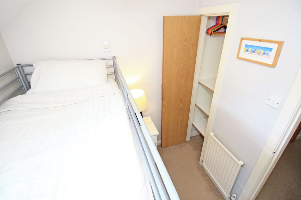 3 bedrooms, individually decorated, individually furnished, free WiFi