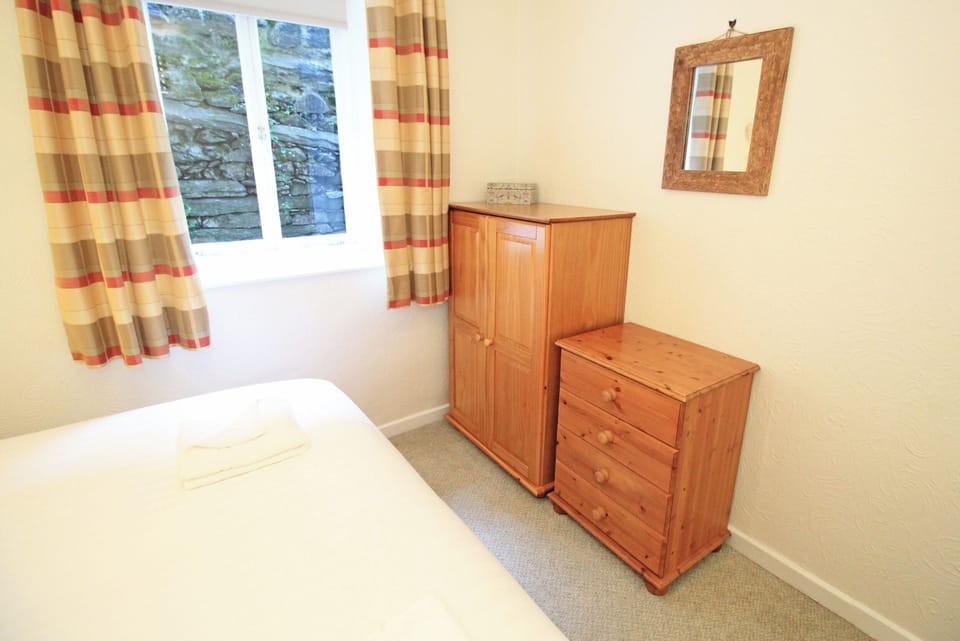 2 bedrooms, individually decorated, individually furnished, free WiFi