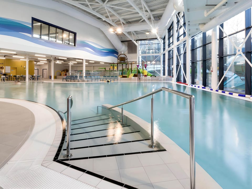 Indoor pool, outdoor pool