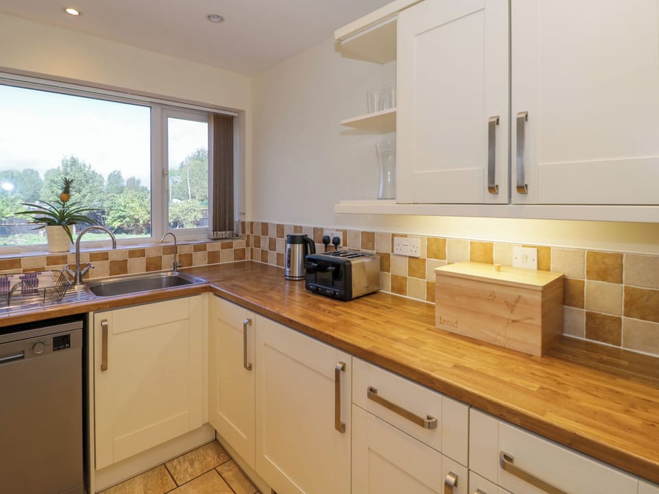 Fridge, dishwasher, electric kettle, toaster