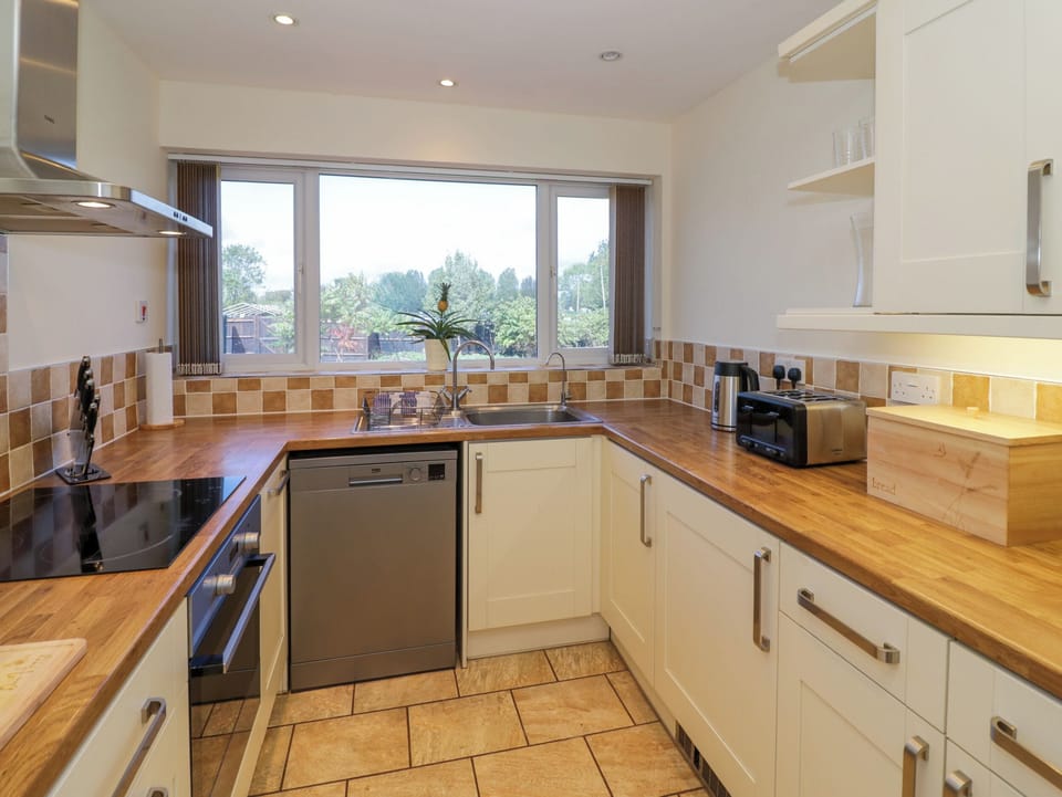 Fridge, dishwasher, electric kettle, toaster