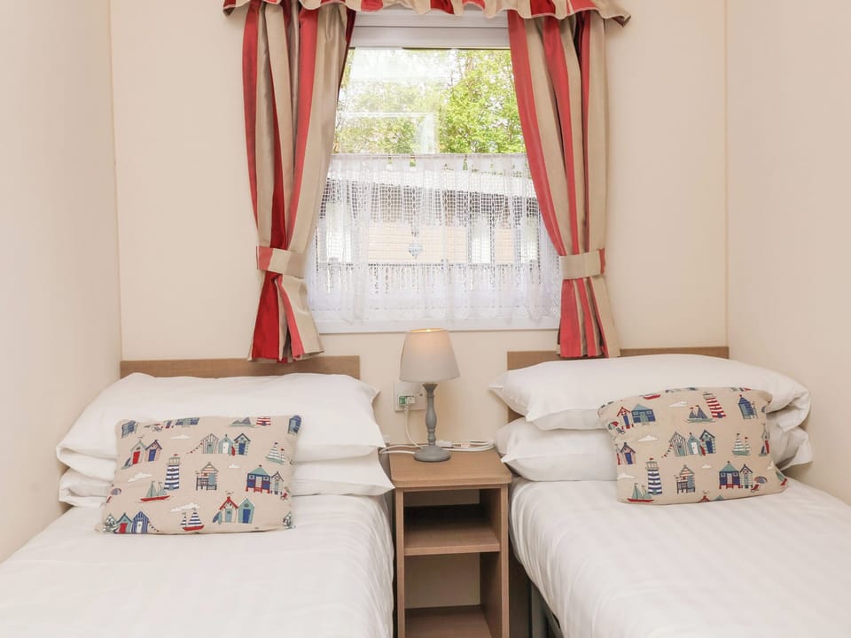 26 Manleigh Park Cottage in North Devon District