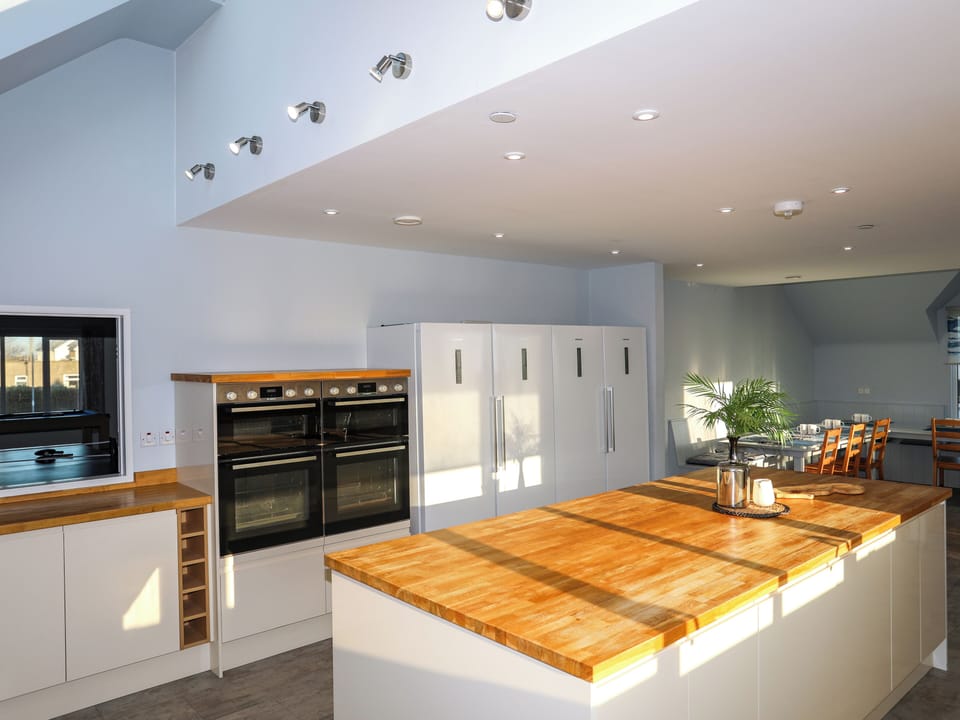 Fridge, dishwasher, electric kettle, toaster